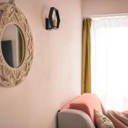Seek And Hide - Csilla'S Tiny Hideaway Brasov Exterior photo